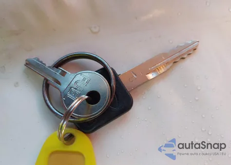 1999 Ford F-250 Lariat/Xl/Xlt z USA, uszkodzony, nr VIN 1FTNF21L1XED76616